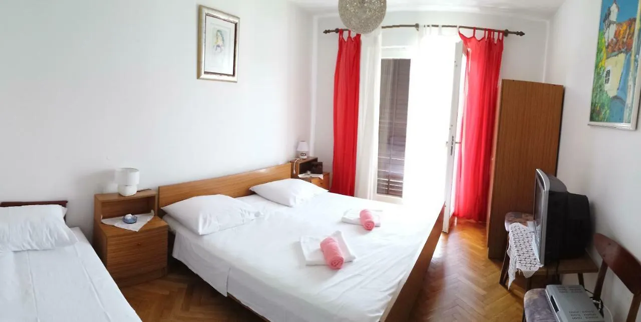 ** Guest house Guesthouse Familija Tariba Supetarska Draga Croatia