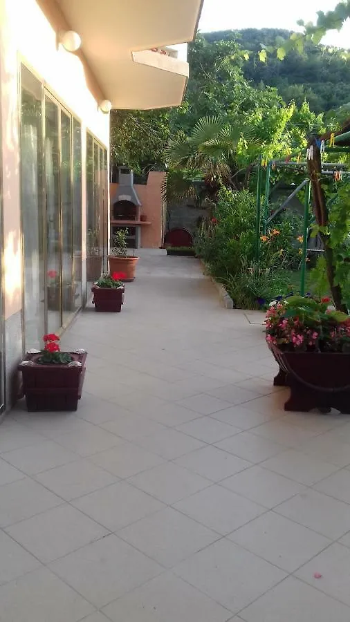 ** Guest house Guesthouse Familija Tariba Supetarska Draga Croatia